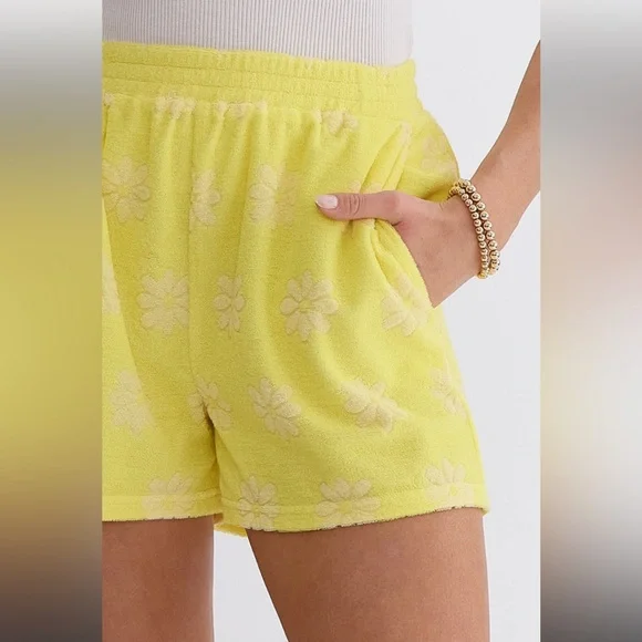 ENTRO Yellow & Beige Daisy Terri Cloth High Waist Shorts - Picture 3 of 12